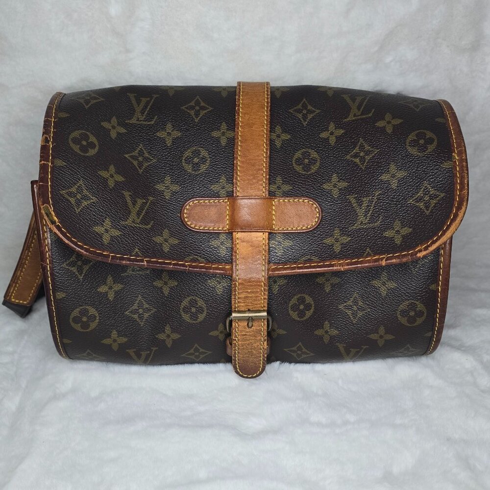 LOUIS VUITTON Marne Shoulder Bag